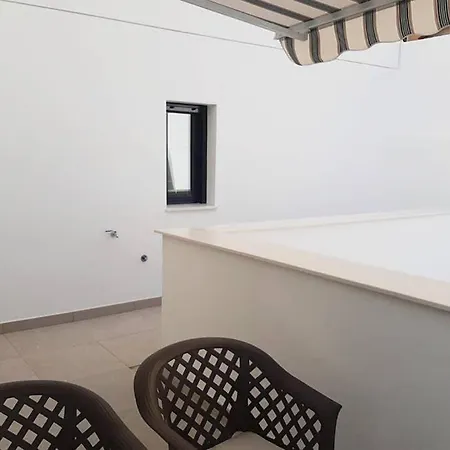 New In The Center-terrace & Free Parking Apartment