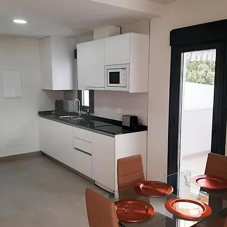 New In The Center-terrace & Free Parking Apartment